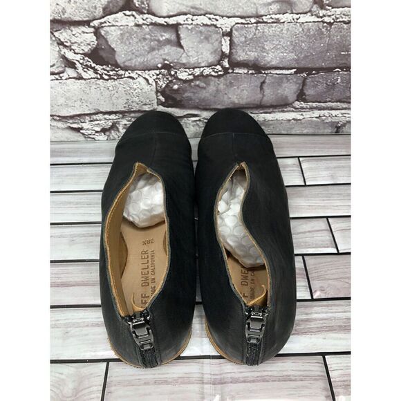 Cliff Dweller Vibram Black Leather Slip On Cap Toe Flats Women’s Sz 38.5EU/8M US - Picture 9 of 16